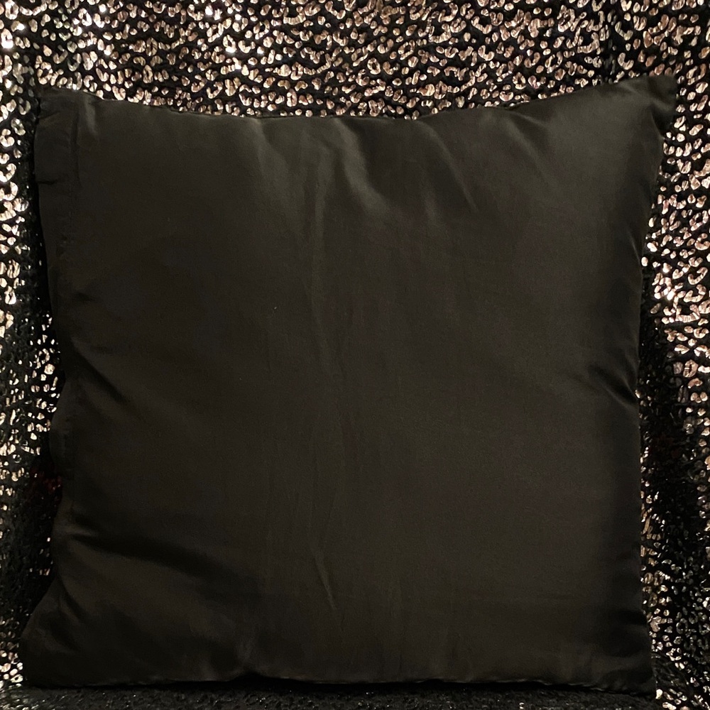 Embroidered Floral Throw Pillow Cover by Pier 1 with pillow insert - Picture 3 of 5